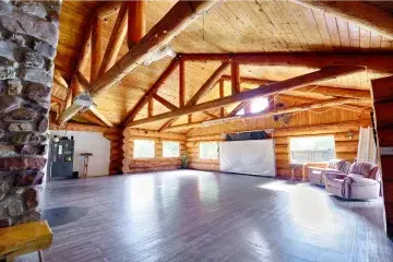 Gladstone retreat photo 32